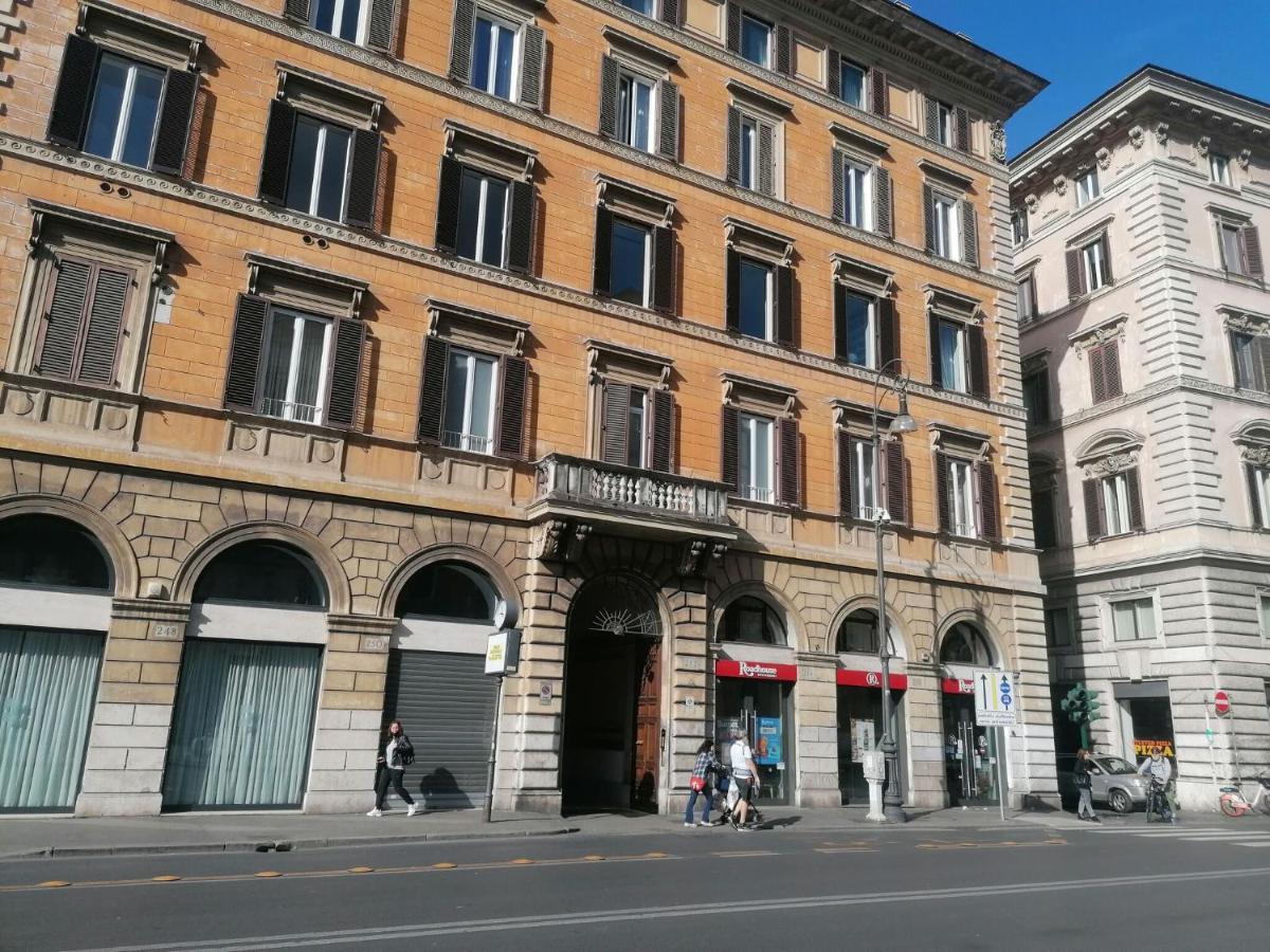 Vittorio Emanuele By Halldis ローマ エクステリア 写真
